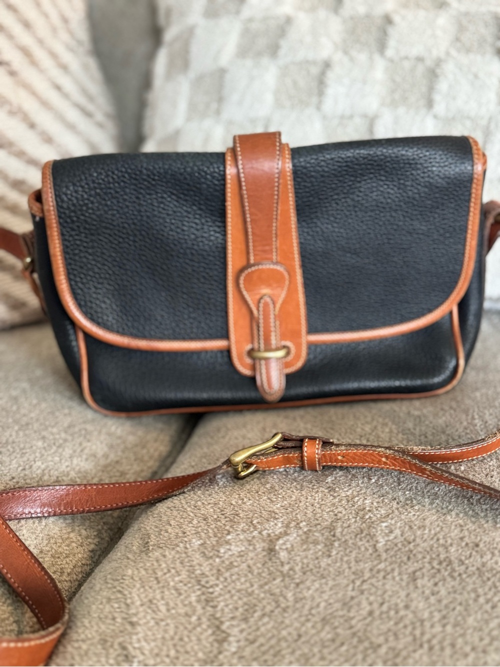 Dooney & Bourke Black and Tan Pebbled Leather Interior Crossbody vintage